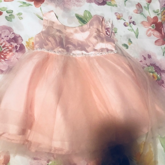 Dress - Picture 2 of 3